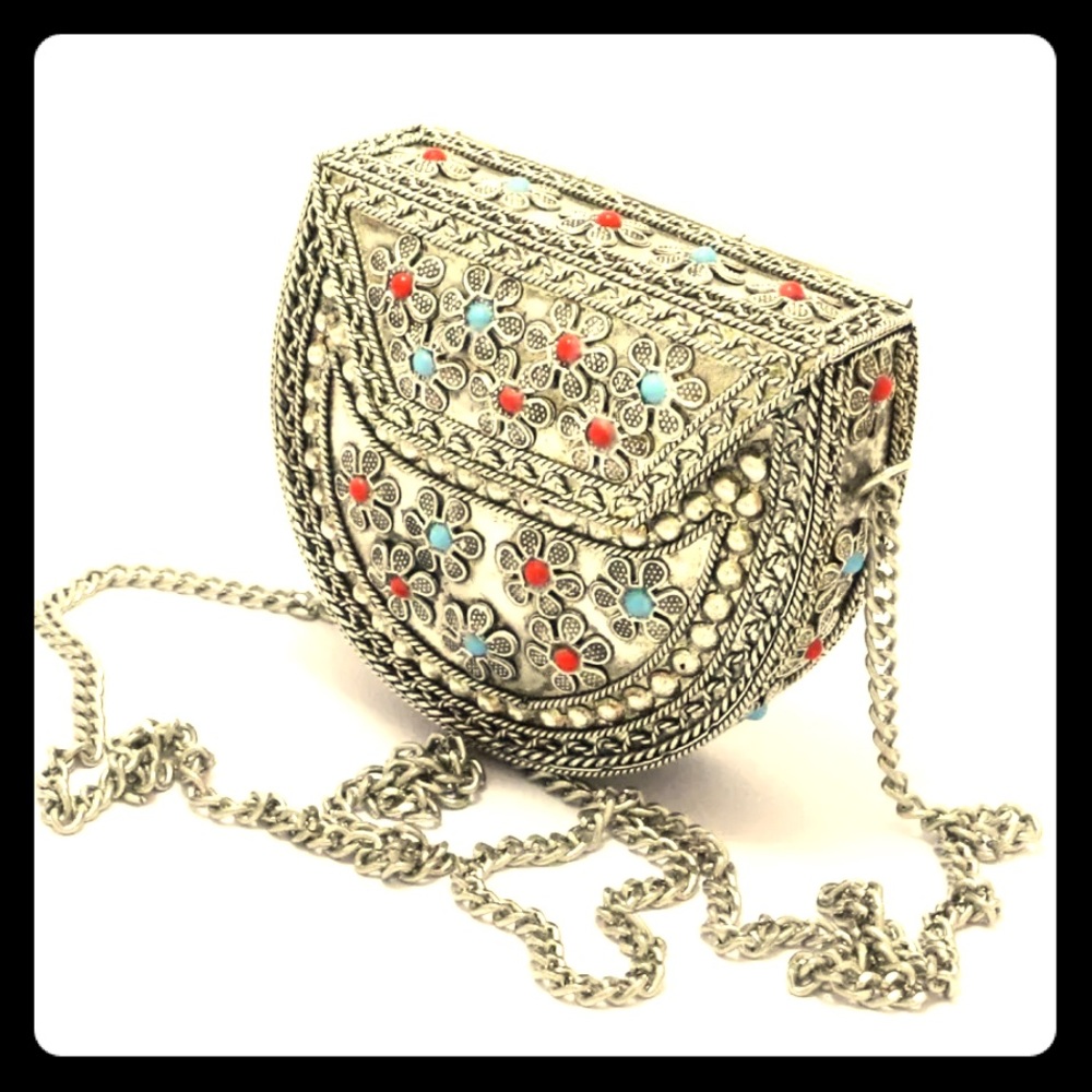 NEW SILVER HAND CARVED BOHO SMALL CROSSBODY BAG